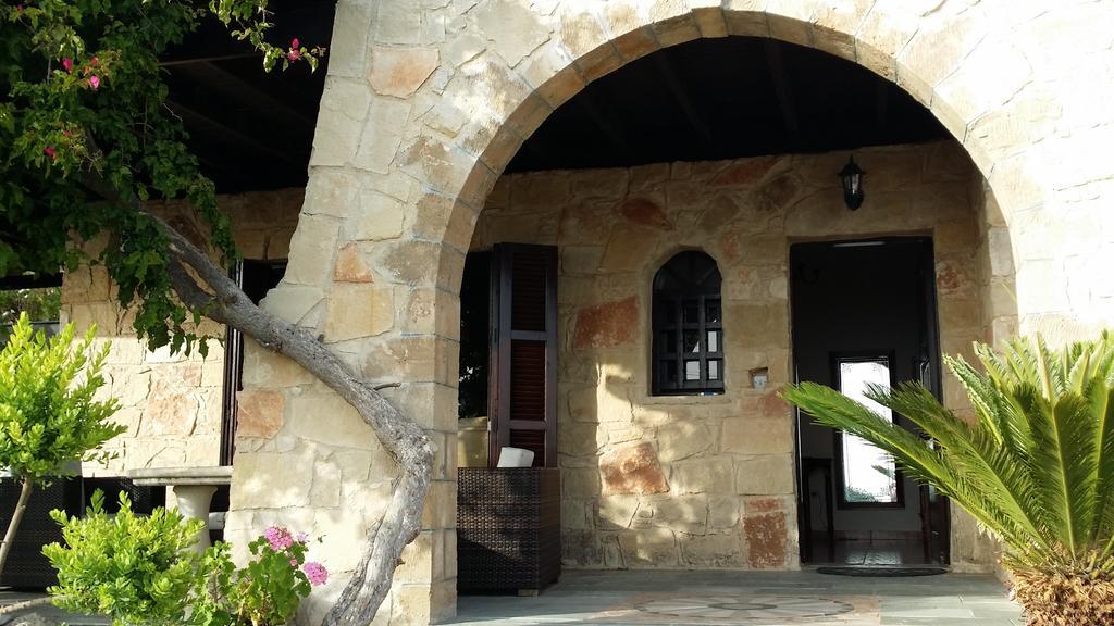 Paphos Garden Of Eden Villa חדר תמונה
