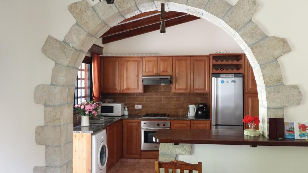 Paphos Garden Of Eden Villa חדר תמונה